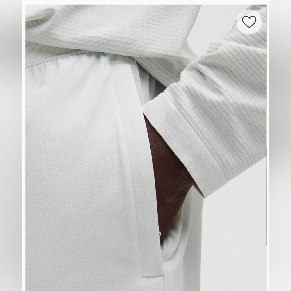 Lululemon FIRE! NWT! License To Train Short LL 7" Updated in Vapor. Sz XL. R2S! - Picture 4 of 15